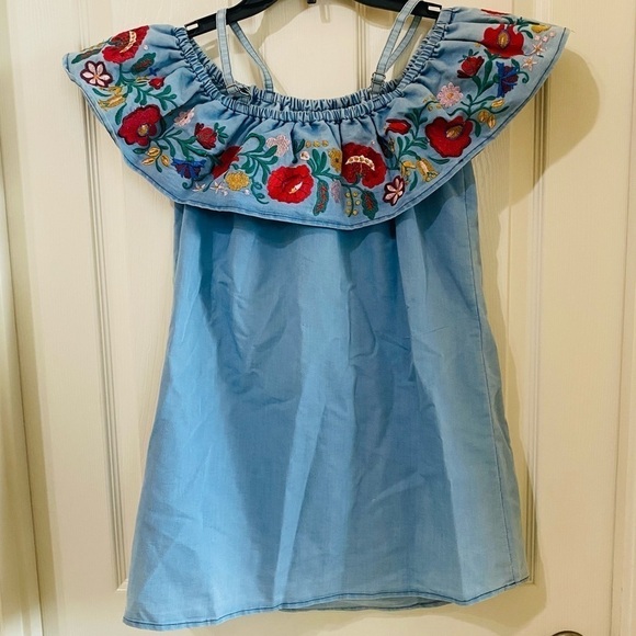 Poof New Size S Chambray Off Shoulder Embroidered Floral Design Fiesta Top - Picture 3 of 6
